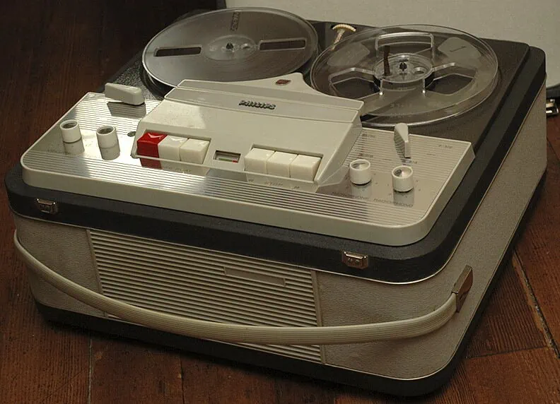 Phillips Vintage 4 Track Reel to Reel Recorder